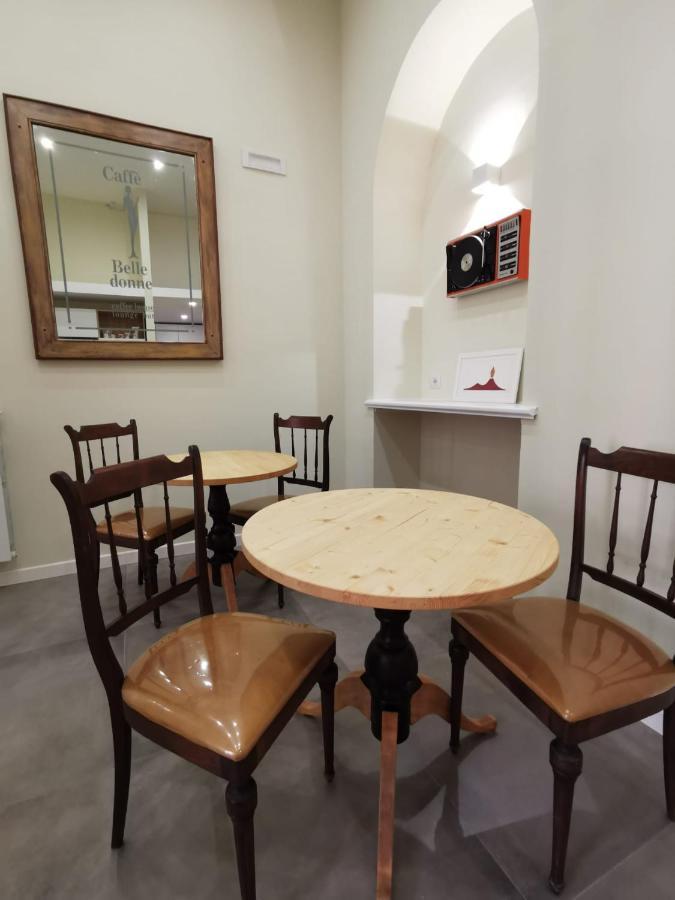 Bed and Breakfast A I R Nacasabella Napoli Екстер'єр фото