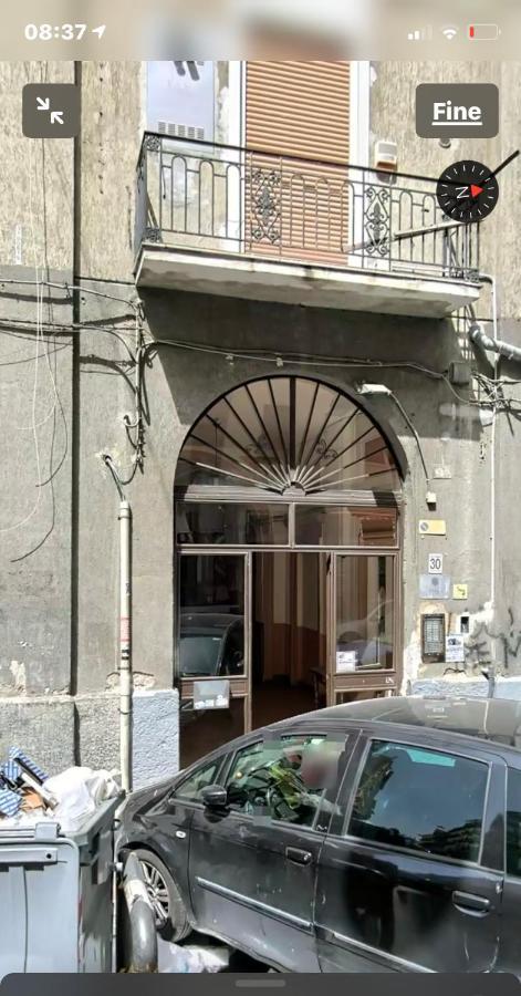 Bed and Breakfast A I R Nacasabella Napoli Екстер'єр фото